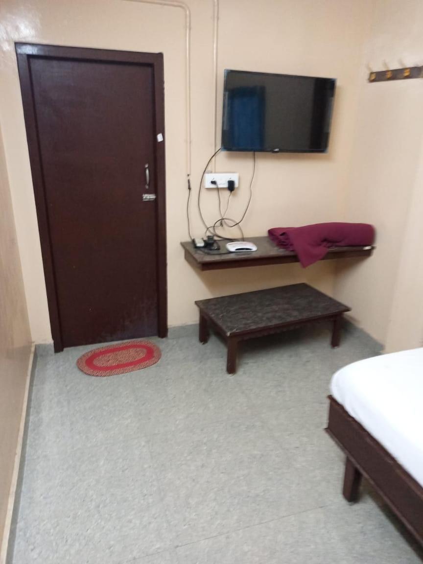 Sri Ambika Lodge Rajapalaiyam Экстерьер фото